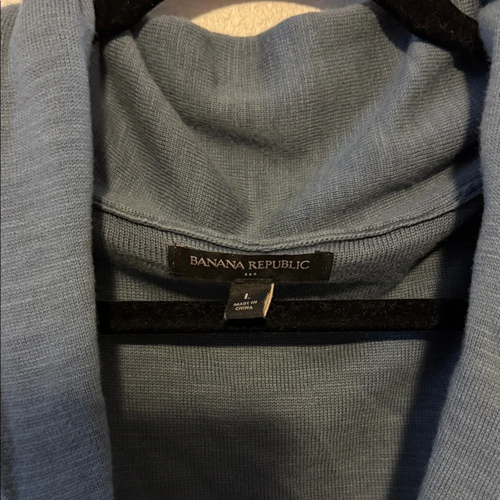 Banana Republic Blue and Cream Cardigan Men’s Size L - Picture 2 of 4